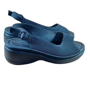 Flexus by Spring Step Mayberry Black Knit Wedge Sandals Women’s Size 38 / 7.5-8